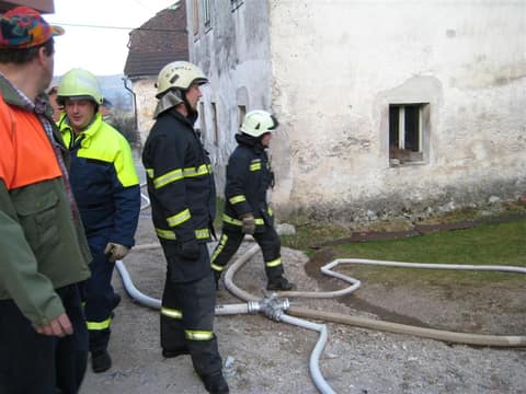 Požar kozolca 12.3.2009 Foto: PGD Postojna, Gantar S., Matičič T. – fotografija 11