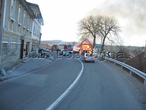 Požar kozolca 12.3.2009 Foto: PGD Postojna, Gantar S., Matičič T. – fotografija 20